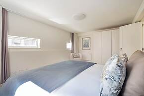 Acm014 Spacious 2BR Duplex in the Ground Floor