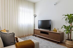 Acm014 Spacious 2BR Duplex in the Ground Floor