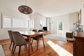 Acm034 Bombarda Homes, Spacious 1BR w/ Balcony