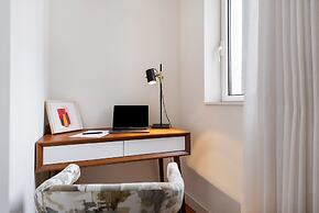 Acm034 Bombarda Homes, Spacious 1BR w/ Balcony