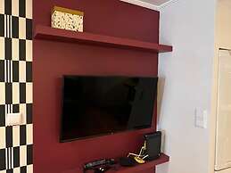 Santos · Designer Retreat: 1 Bedroom apt