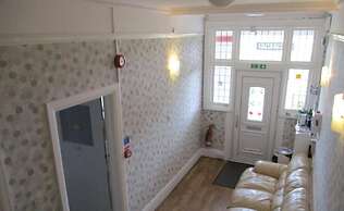 Sefton Lodge