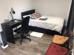 Cosy 1-bed Studio in Northolt