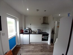 Cosy 1-bed Studio in Northolt
