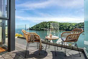Two Guns in Kingswear
