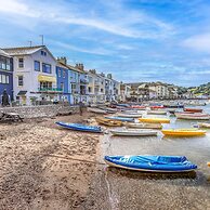 Coombe Bank in Teignmouth