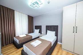 Luxury Life Suites