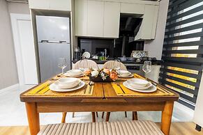 Luxury Life Suites