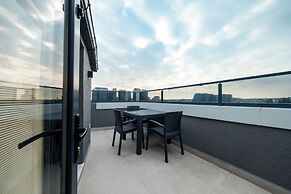Luxury Life Suites