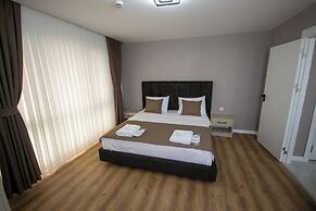 Luxury Life Suites
