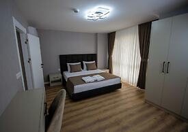 Luxury Life Suites