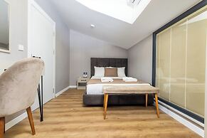 Luxury Life Suites