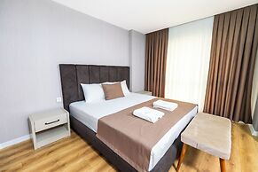 Luxury Life Suites