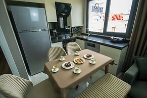 Luxury Life Suites