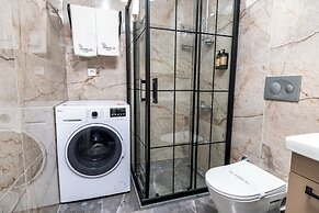 Luxury Life Suites