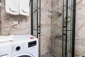 Luxury Life Suites