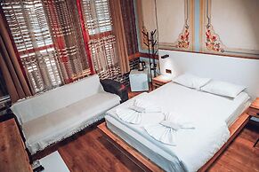 Pablo Suit Hotel