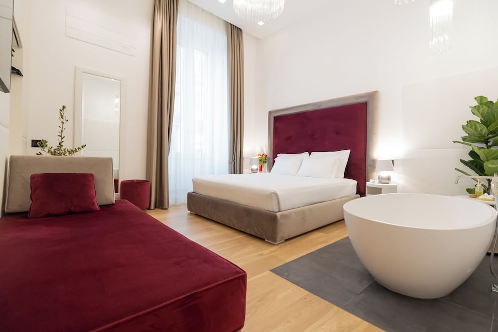 Domus Aurea Luxury Suites