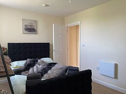 Apartment Sleeps 4, Free Parking, Pets Welcome