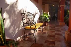 Encanto de la Sierra Hotel