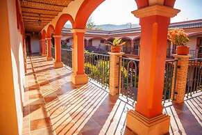Encanto de la Sierra Hotel