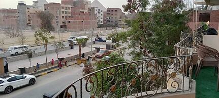 Narmar Hotel