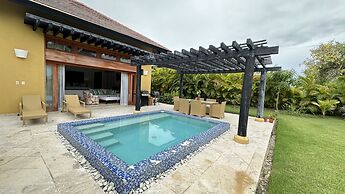Tropical Bungalow With Pool at cap Cana A8C