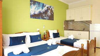 Friends House - Borsh Hotel