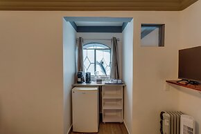 CONDESA HOUSE