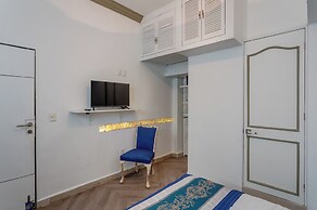 CONDESA HOUSE