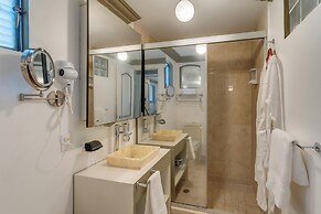 CONDESA HOUSE