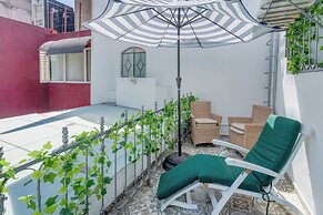 CONDESA HOUSE