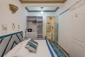 CONDESA HOUSE