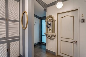 CONDESA HOUSE