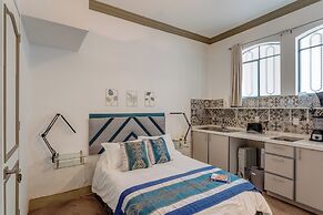 CONDESA HOUSE