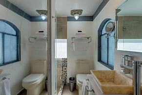 CONDESA HOUSE