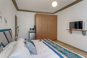 CONDESA HOUSE