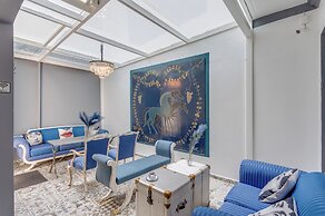 CONDESA HOUSE