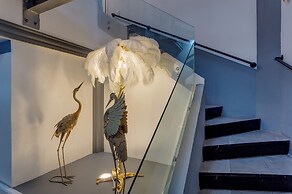 CONDESA HOUSE