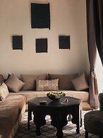 Riad Dar Lalzohra