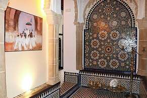Riad Dar Lalzohra