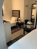 Riad Dar Lalzohra