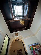 Riad Dar Lalzohra