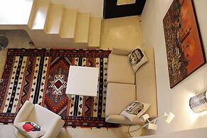 Riad Dar Lalzohra