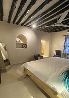 Hanaia House