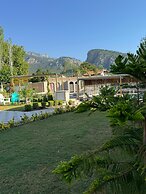 Monk Resort Hotel