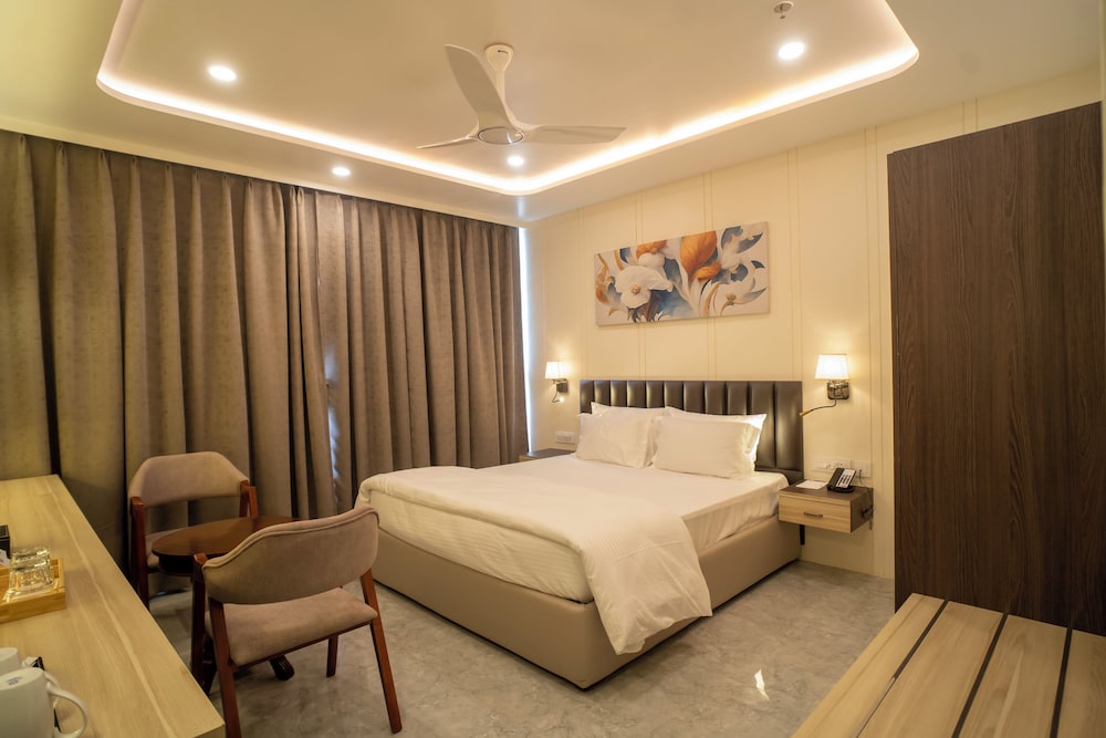 Mastiff Select Medha Plaza Deoghar