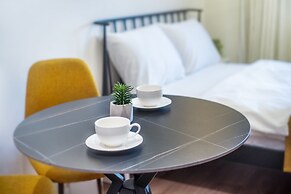HB apartments University