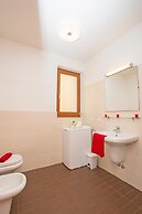 Benacus E4 Apartment by Wonderful Italy