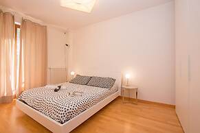 Benacus E4 Apartment by Wonderful Italy